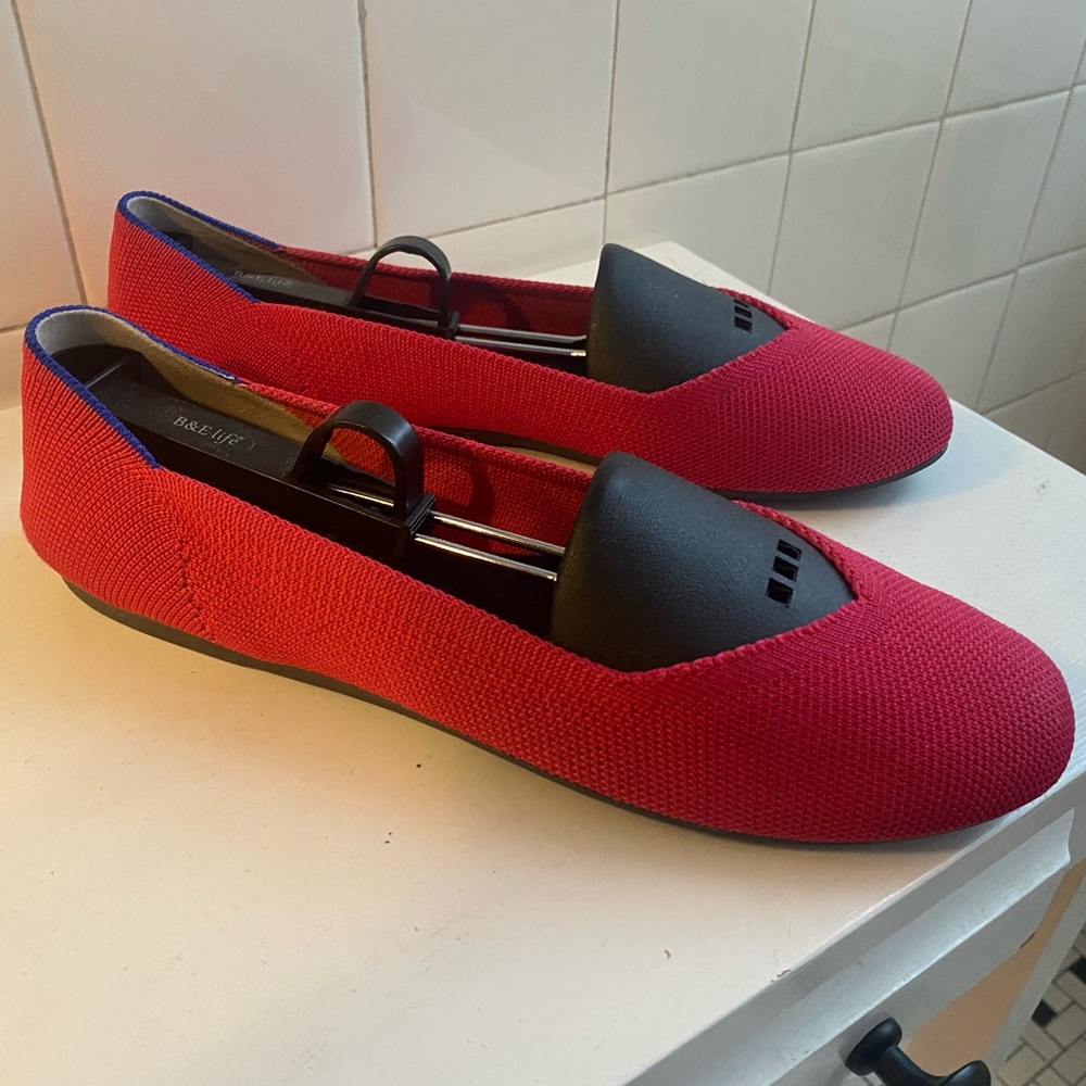 Hot Pink Rothy’s Flats